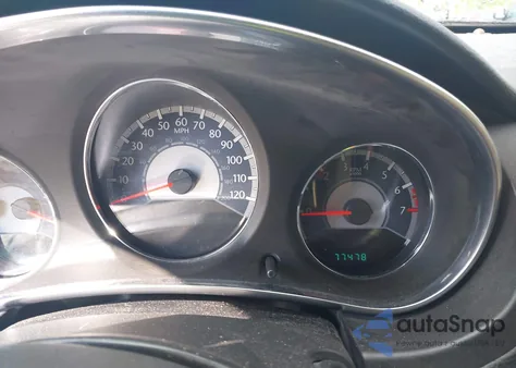 2014 Chrysler 200 Limited из США, поврежденный, VIN 1C3BCBFGXEN135131